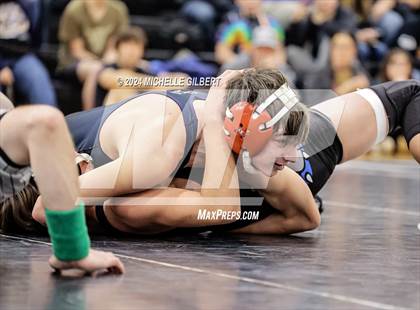 Thumbnail 1 in 56th Akron Holiday Tournament (Quarterfinals) photogallery.
