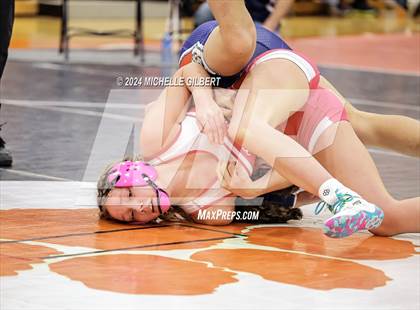 Thumbnail 1 in 56th Akron Holiday Tournament (Quarterfinals) photogallery.