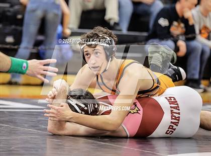 Thumbnail 2 in 56th Akron Holiday Tournament (Quarterfinals) photogallery.