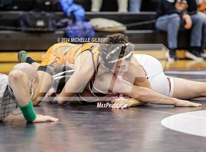 Thumbnail 2 in 56th Akron Holiday Tournament (Quarterfinals) photogallery.