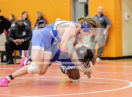 Thumbnail 3 in 56th Akron Holiday Tournament (Quarterfinals) photogallery.
