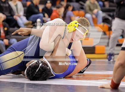 Thumbnail 2 in 56th Akron Holiday Tournament (Quarterfinals) photogallery.