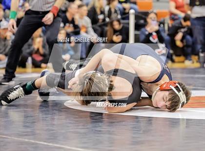 Thumbnail 2 in 56th Akron Holiday Tournament (Quarterfinals) photogallery.