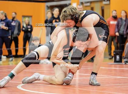 Thumbnail 1 in 56th Akron Holiday Tournament (Quarterfinals) photogallery.