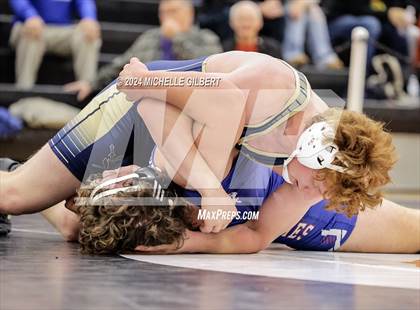 Thumbnail 3 in 56th Akron Holiday Tournament (Quarterfinals) photogallery.