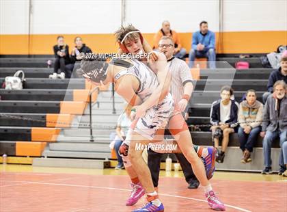 Thumbnail 1 in 56th Akron Holiday Tournament (Quarterfinals) photogallery.