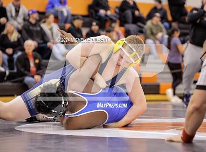 Thumbnail 3 in 56th Akron Holiday Tournament (Quarterfinals) photogallery.