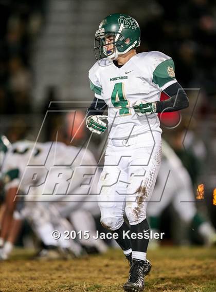 Thumbnail 2 in Palos Verdes vs. Mira Costa (CIF-SS Semifinal) photogallery.