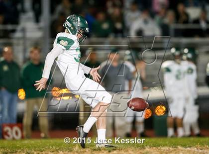 Thumbnail 2 in Palos Verdes vs. Mira Costa (CIF-SS Semifinal) photogallery.