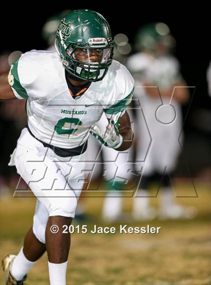 Thumbnail 1 in Palos Verdes vs. Mira Costa (CIF-SS Semifinal) photogallery.