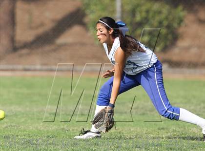 Thumbnail 2 in Crescenta Valley @ Burbank photogallery.
