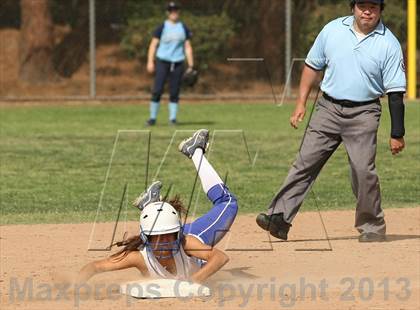 Thumbnail 2 in Crescenta Valley @ Burbank photogallery.