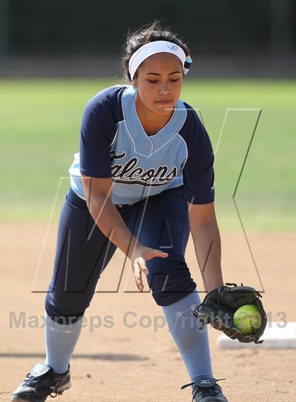 Thumbnail 2 in Crescenta Valley @ Burbank photogallery.