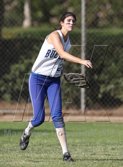Thumbnail 2 in Crescenta Valley @ Burbank photogallery.