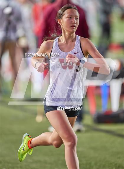 Thumbnail 2 in Dog Pound Invitational (1600 Meter) photogallery.