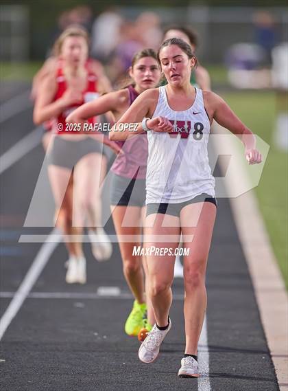 Thumbnail 2 in Dog Pound Invitational (1600 Meter) photogallery.