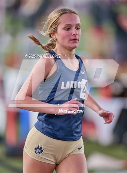 Thumbnail 1 in Dog Pound Invitational (1600 Meter) photogallery.