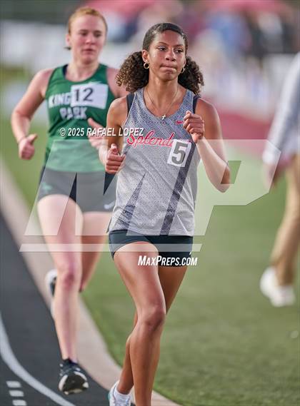 Thumbnail 3 in Dog Pound Invitational (1600 Meter) photogallery.