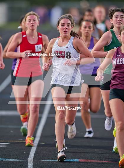 Thumbnail 1 in Dog Pound Invitational (1600 Meter) photogallery.