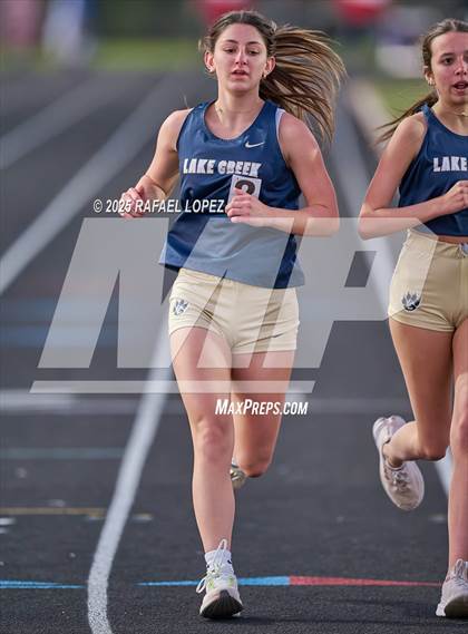 Thumbnail 2 in Dog Pound Invitational (1600 Meter) photogallery.