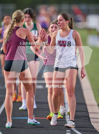 Thumbnail 3 in Dog Pound Invitational (1600 Meter) photogallery.