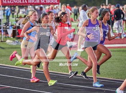 Thumbnail 3 in Dog Pound Invitational (1600 Meter) photogallery.