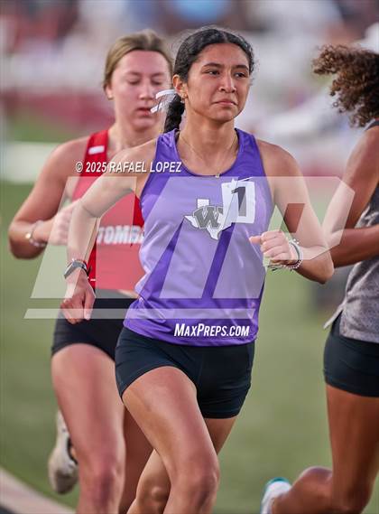 Thumbnail 2 in Dog Pound Invitational (1600 Meter) photogallery.
