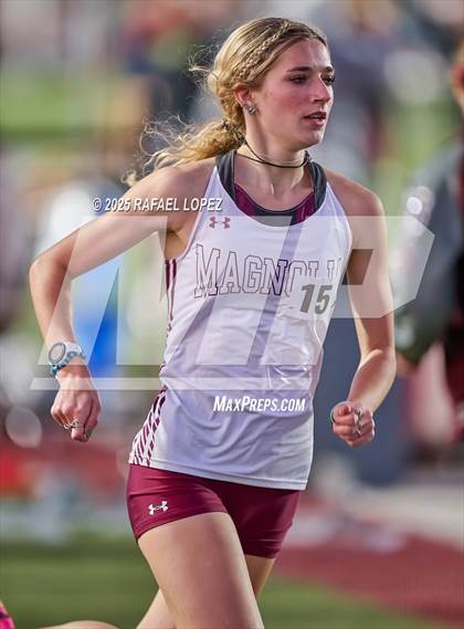 Thumbnail 3 in Dog Pound Invitational (1600 Meter) photogallery.