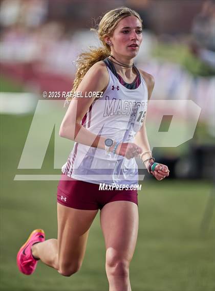 Thumbnail 2 in Dog Pound Invitational (1600 Meter) photogallery.