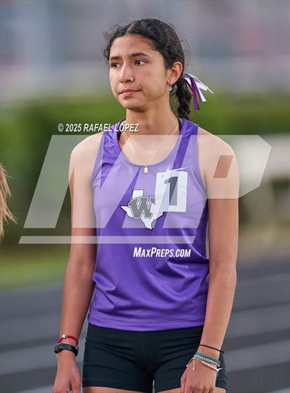 Thumbnail 2 in Dog Pound Invitational (1600 Meter) photogallery.