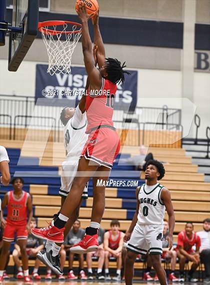 Thumbnail 2 in Langston Hughes vs. North Gwinnett (Lemon Street Classic) photogallery.