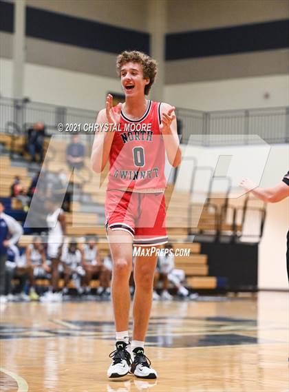 Thumbnail 3 in Langston Hughes vs. North Gwinnett (Lemon Street Classic) photogallery.
