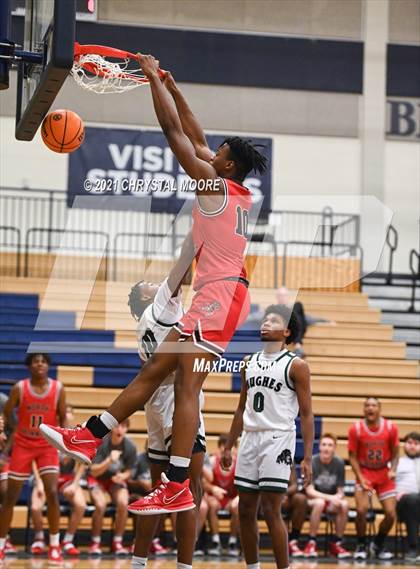 Thumbnail 1 in Langston Hughes vs. North Gwinnett (Lemon Street Classic) photogallery.