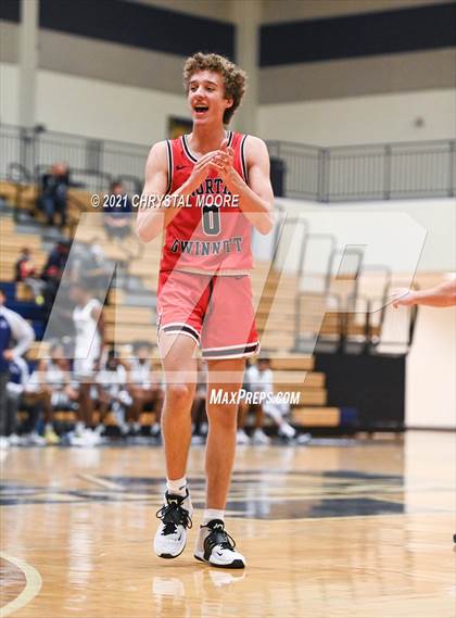 Thumbnail 2 in Langston Hughes vs. North Gwinnett (Lemon Street Classic) photogallery.