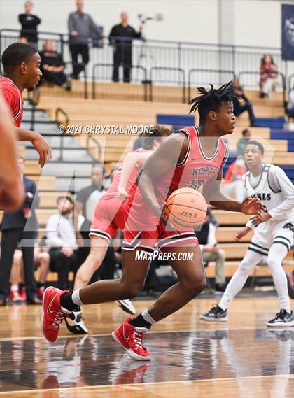 Thumbnail 1 in Langston Hughes vs. North Gwinnett (Lemon Street Classic) photogallery.