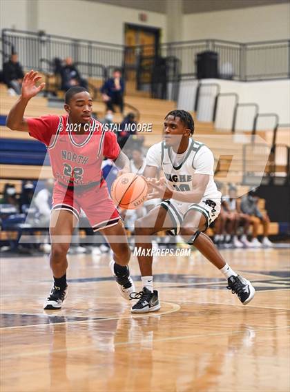 Thumbnail 3 in Langston Hughes vs. North Gwinnett (Lemon Street Classic) photogallery.