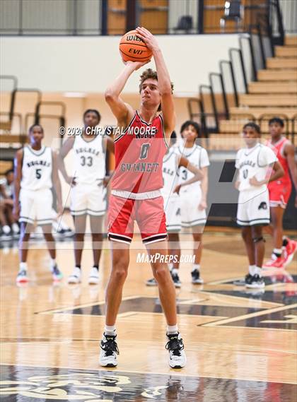 Thumbnail 3 in Langston Hughes vs. North Gwinnett (Lemon Street Classic) photogallery.