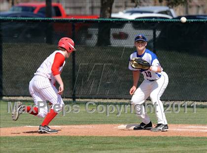 Thumbnail 1 in Belton @ Trinity Christian (Scotland Yard Classic) photogallery.