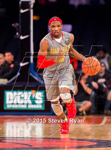 Thumbnail 3 in Montverde Academy vs. Oak Hill Academy (DICK'S National Tournament Final) photogallery.