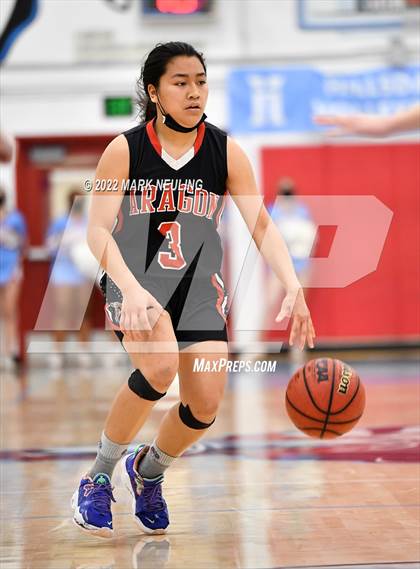 Thumbnail 2 in Aragon vs. Hillsdale (CIF CCS D2 Championship) photogallery.