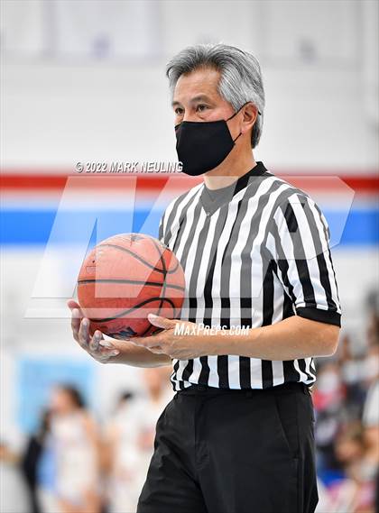 Thumbnail 3 in Aragon vs. Hillsdale (CIF CCS D2 Championship) photogallery.