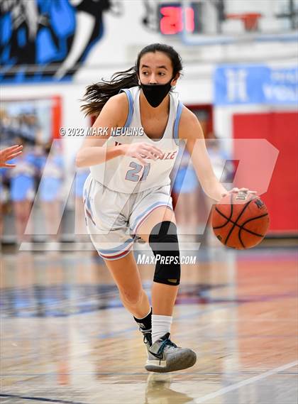 Thumbnail 2 in Aragon vs. Hillsdale (CIF CCS D2 Championship) photogallery.