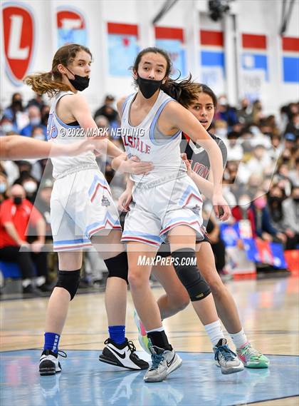Thumbnail 3 in Aragon vs. Hillsdale (CIF CCS D2 Championship) photogallery.