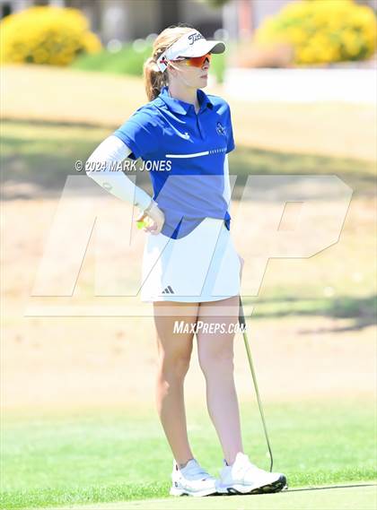 Thumbnail 3 in Metro Invitational Golf Tournament photogallery.