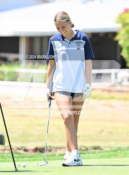 Thumbnail 2 in Metro Invitational Golf Tournament photogallery.