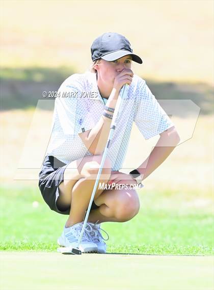 Thumbnail 3 in Metro Invitational Golf Tournament photogallery.