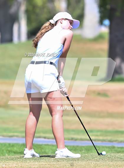 Thumbnail 3 in Metro Invitational Golf Tournament photogallery.