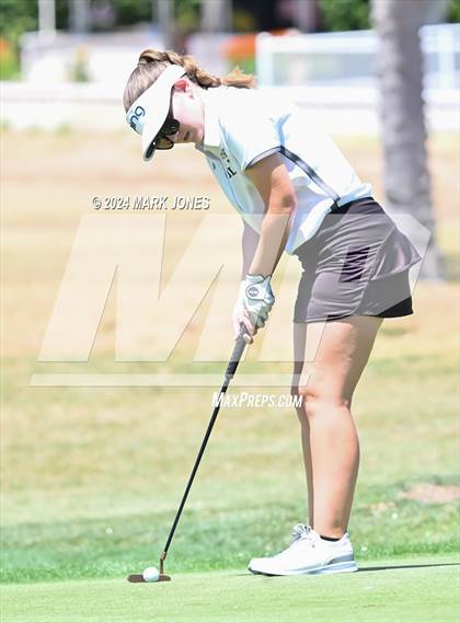 Thumbnail 2 in Metro Invitational Golf Tournament photogallery.