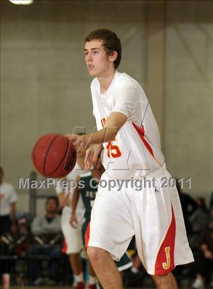 Thumbnail 1 in Strake Jesuit vs. Jesuit (Father Barry Christmas Classic) photogallery.
