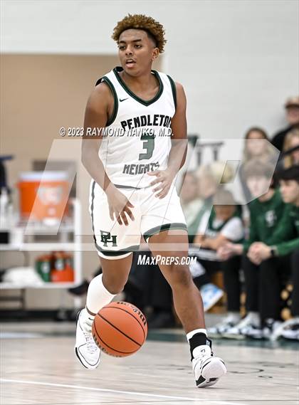 Thumbnail 2 in Lapel @ Pendleton Heights photogallery.